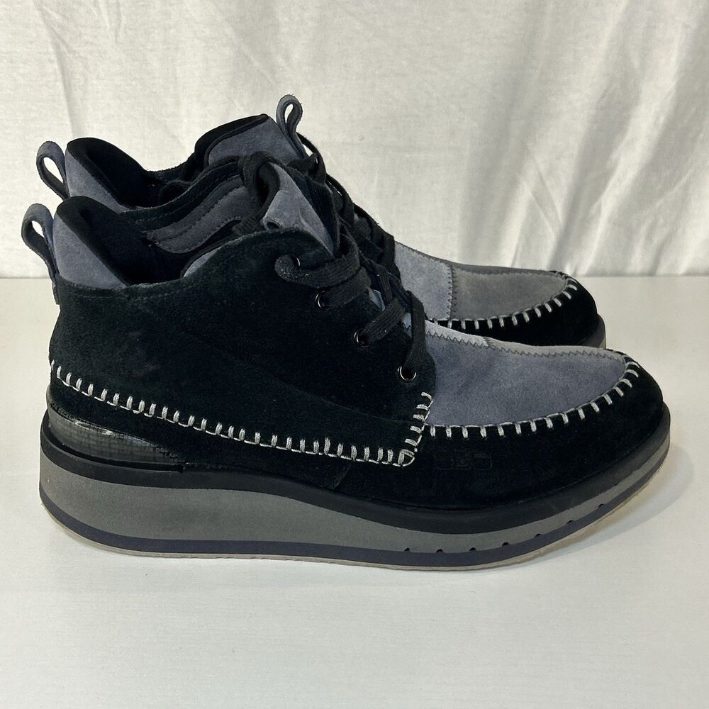 •DECKERS X LAB Ko-Z Chukka Wedge Boots Black Grey 1118803 Women's Size 9 Patch